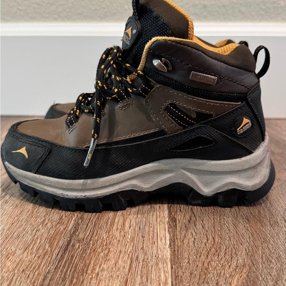 Waterproof Youth Hiking Boots Pacific Mountain size 12 Little Kid